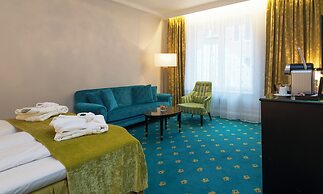 Hotel Bristol