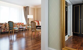 Hotel Bristol