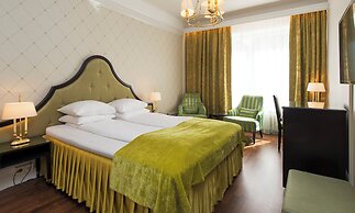 Hotel Bristol