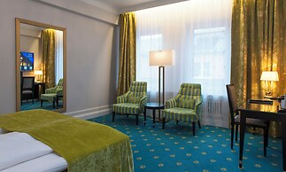 Hotel Bristol