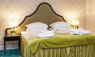 Hotel Bristol