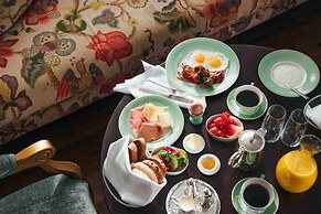 Hotel Bristol
