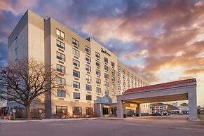 Radisson Hotel Detroit Metro Airport