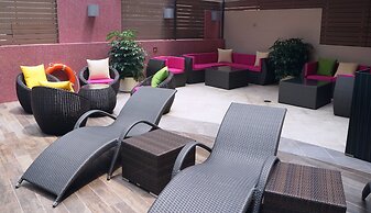 Wharney Hotel
