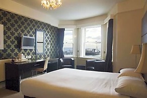 Queens Hotel