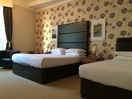Queens Hotel