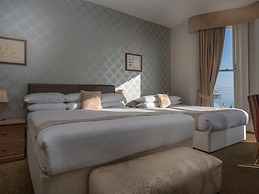 Queens Hotel