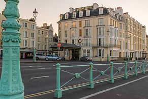 Queens Hotel