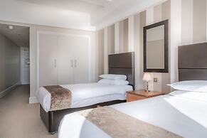 Queens Hotel