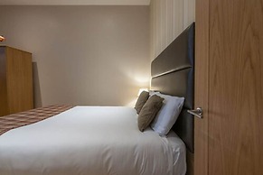 Queens Hotel
