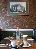 Queens Hotel