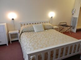 The Schoolhouse Hotel
