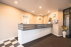 Mahoneys Motor Inn