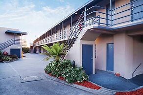 Mahoneys Motor Inn