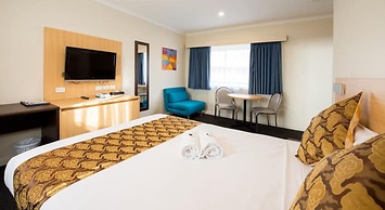 Mahoneys Motor Inn