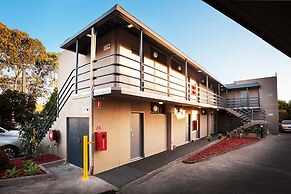 Mahoneys Motor Inn