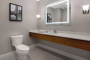 DoubleTree by Hilton Hotel London Ontario