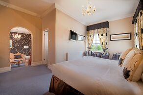 New Holmwood Hotel
