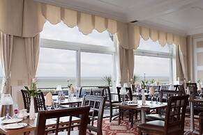 New Holmwood Hotel