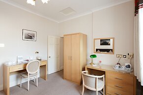 New Holmwood Hotel