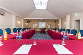 New Holmwood Hotel
