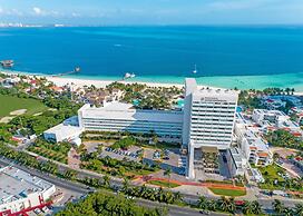 InterContinental Presidente Cancun Resort by IHG