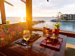 Avila Beach Hotel