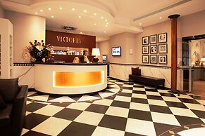 Victoria Hotel