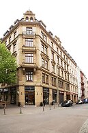Victoria Hotel