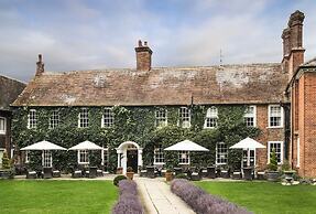 Bush Hotel Farnham