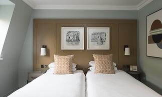 Bush Hotel Farnham