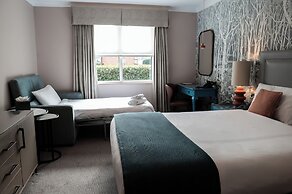 Bush Hotel Farnham