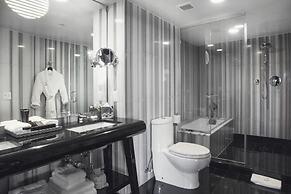 The Watergate Hotel