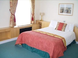 Pery's Hotel