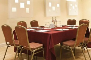Pery's Hotel