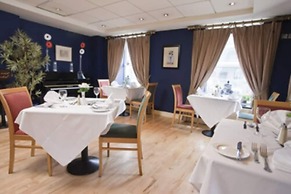 Pery's Hotel