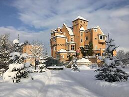 Schloss Mönchstein Hotel