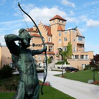 Schloss Mönchstein Hotel