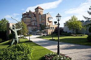 Schloss Mönchstein Hotel