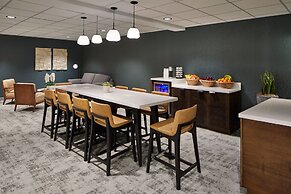 Courtyard By Marriott Detroit Downtown