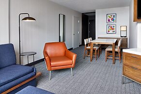 Courtyard By Marriott Detroit Downtown