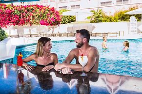 Comfort Suites Paradise Island