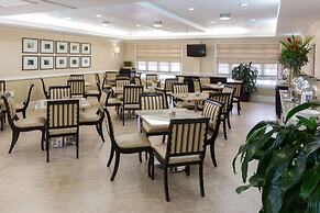 Comfort Suites Paradise Island