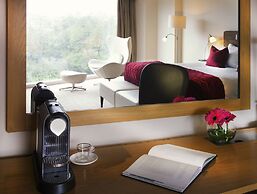 The River Lee Hotel