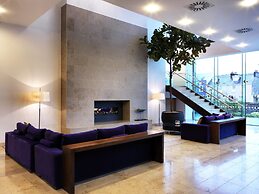 The River Lee Hotel