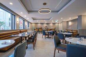 Holiday Inn & Suites Winnipeg Downtown by IHG
