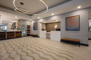 Holiday Inn & Suites Winnipeg Downtown by IHG