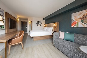 Holiday Inn & Suites Winnipeg Downtown by IHG