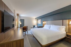 Holiday Inn & Suites Winnipeg Downtown by IHG