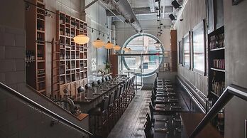 Holiday Inn Express Toronto - Downtown by IHG